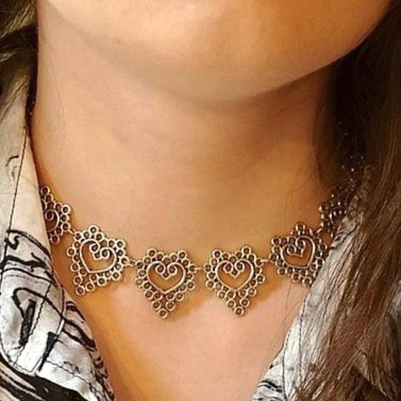 Jewelry - Filigree Heart Choker